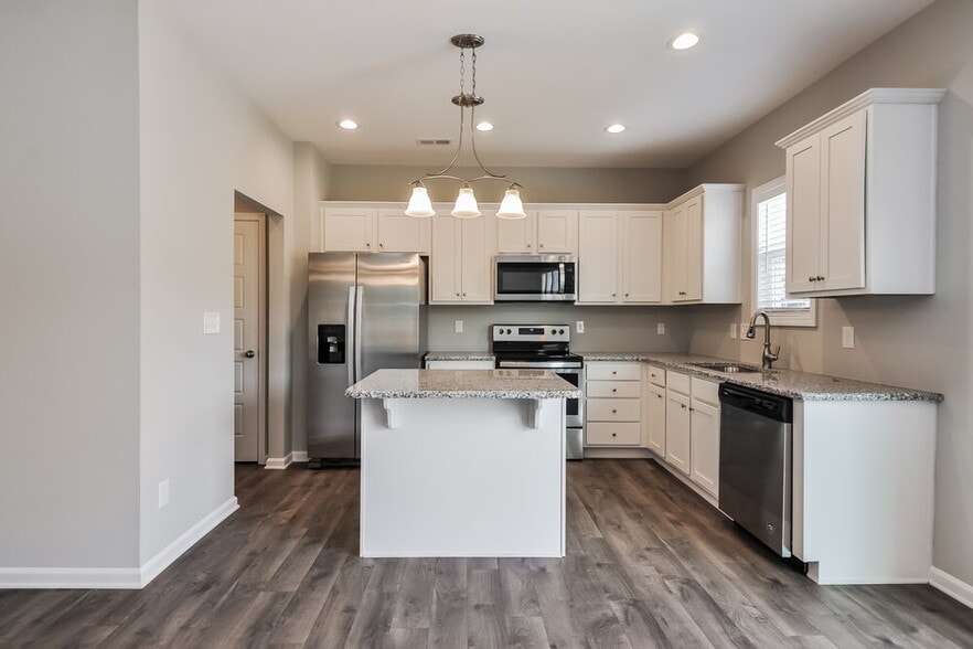 Building Photo - 235 Durwin Ln