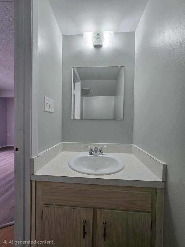 Building Photo - 2 bed / 1.5 bath Townhouse for RENT
