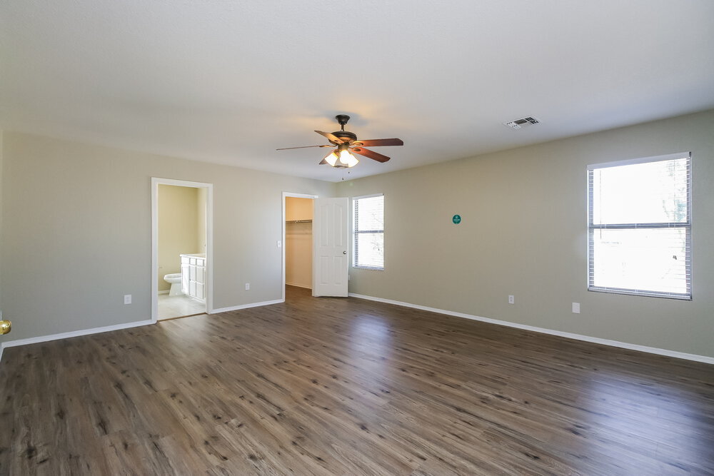 Building Photo - 11528 E Flower Cir