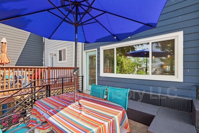 Building Photo - 1275 Oates St NE