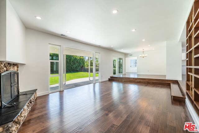 Building Photo - 5412 S Holt Ave