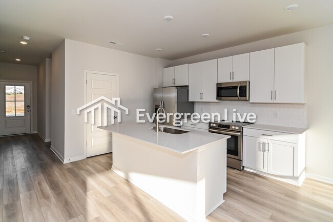 Building Photo - 644 Shoemaker Ln