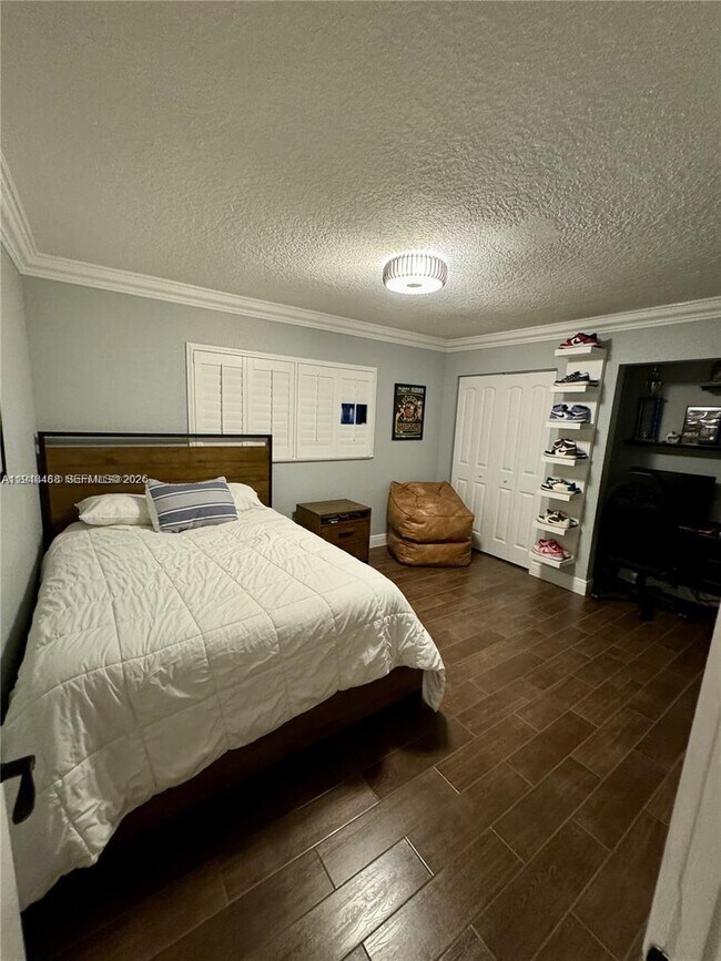 Building Photo - 15101 Garvock Pl