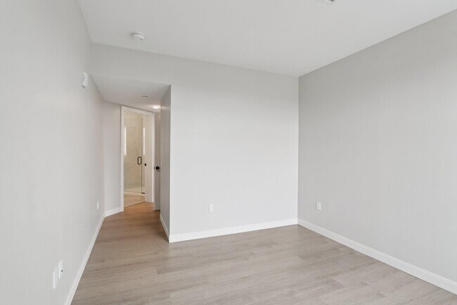 Building Photo - 18 Artisan Dr