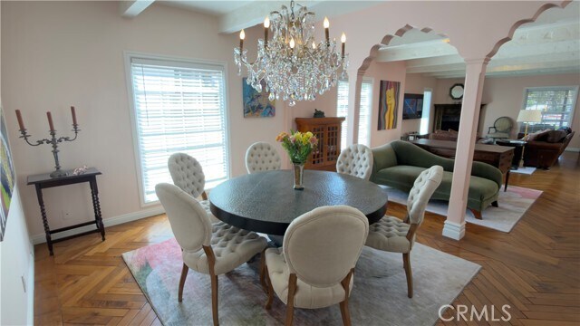 Building Photo - 327 Aster St