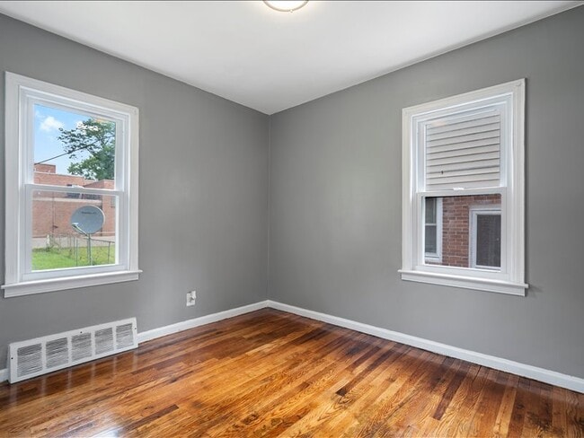 Building Photo - W Chicago