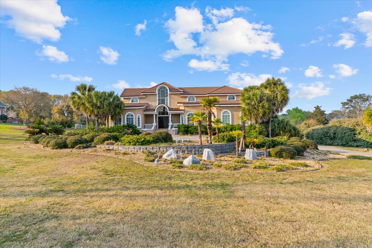 Building Photo - 200 Asphodel Dr