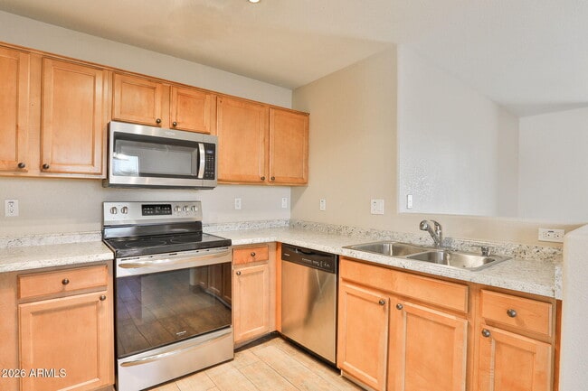 Building Photo - 17420 W Calavar Rd