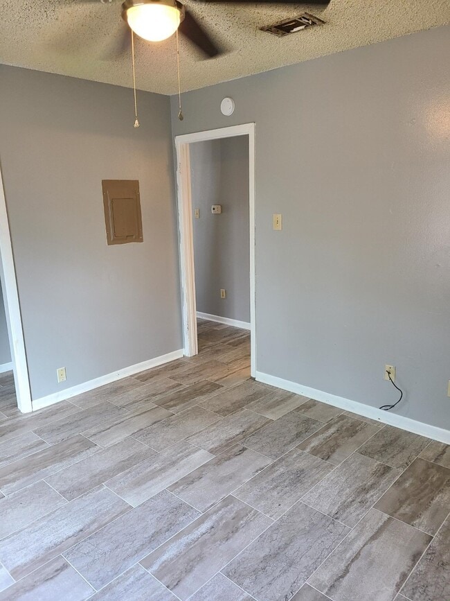 Building Photo - 2512 Pearl St