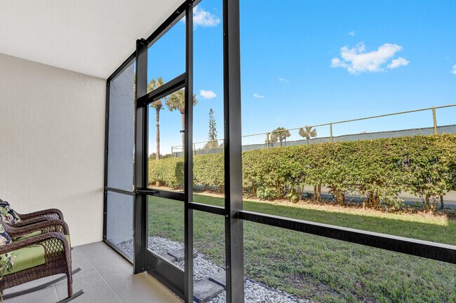 Building Photo - 1605 S US Hwy 1