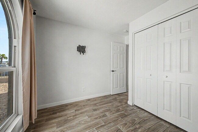 Building Photo - 13608 N 41st Pl