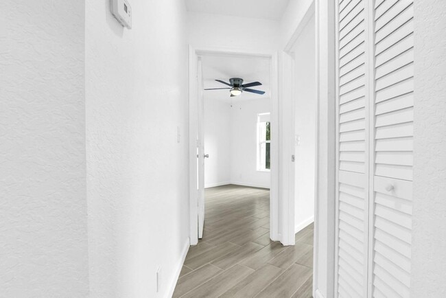 Building Photo - 13737 Yarmouth Dr