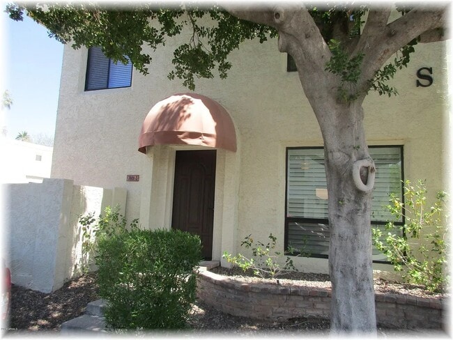Building Photo - 7801 N 18th Pl