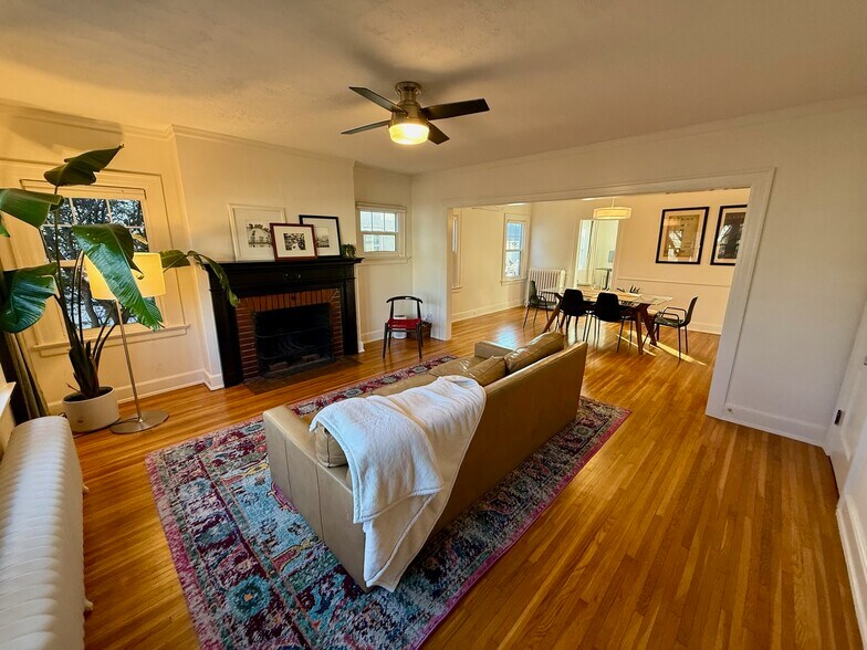 Building Photo - 3532 Humboldt Ave S