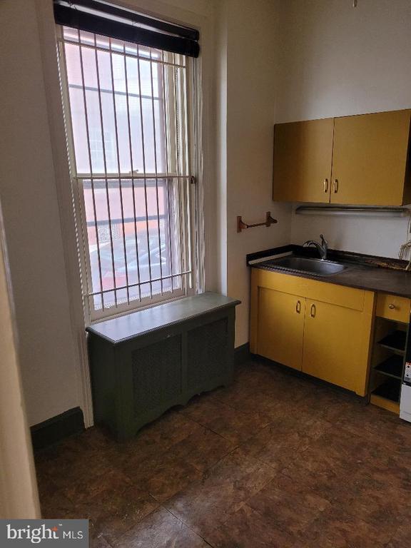 Building Photo - 2316 Poplar St