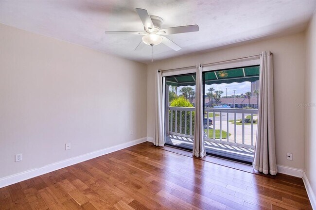 Building Photo - 121 Lagoon Ct