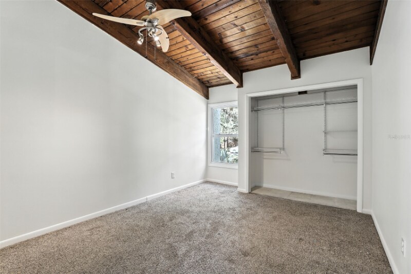 Building Photo - 211 Fairway Dr.