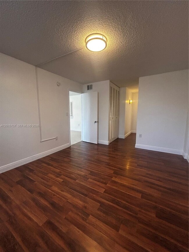 Building Photo - 3849 NE 169th St