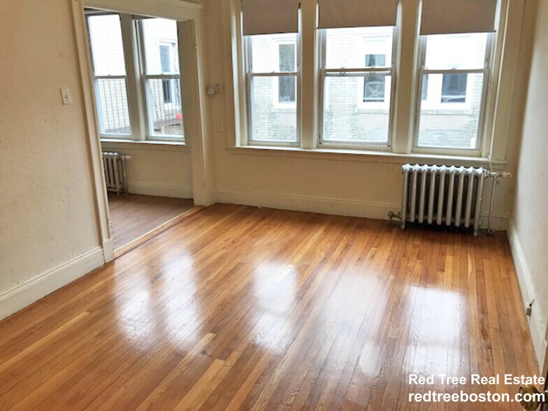 Building Photo - 1167 Boylston St