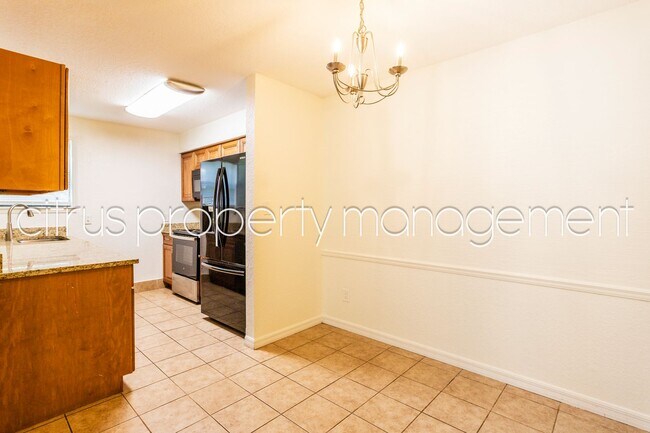 Building Photo - Winter Park 2/2 Condo in Charming Parkview...