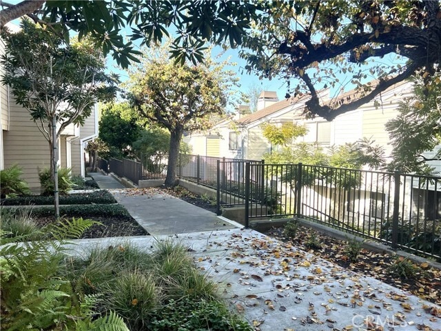 Building Photo - 4 Latitude Ct