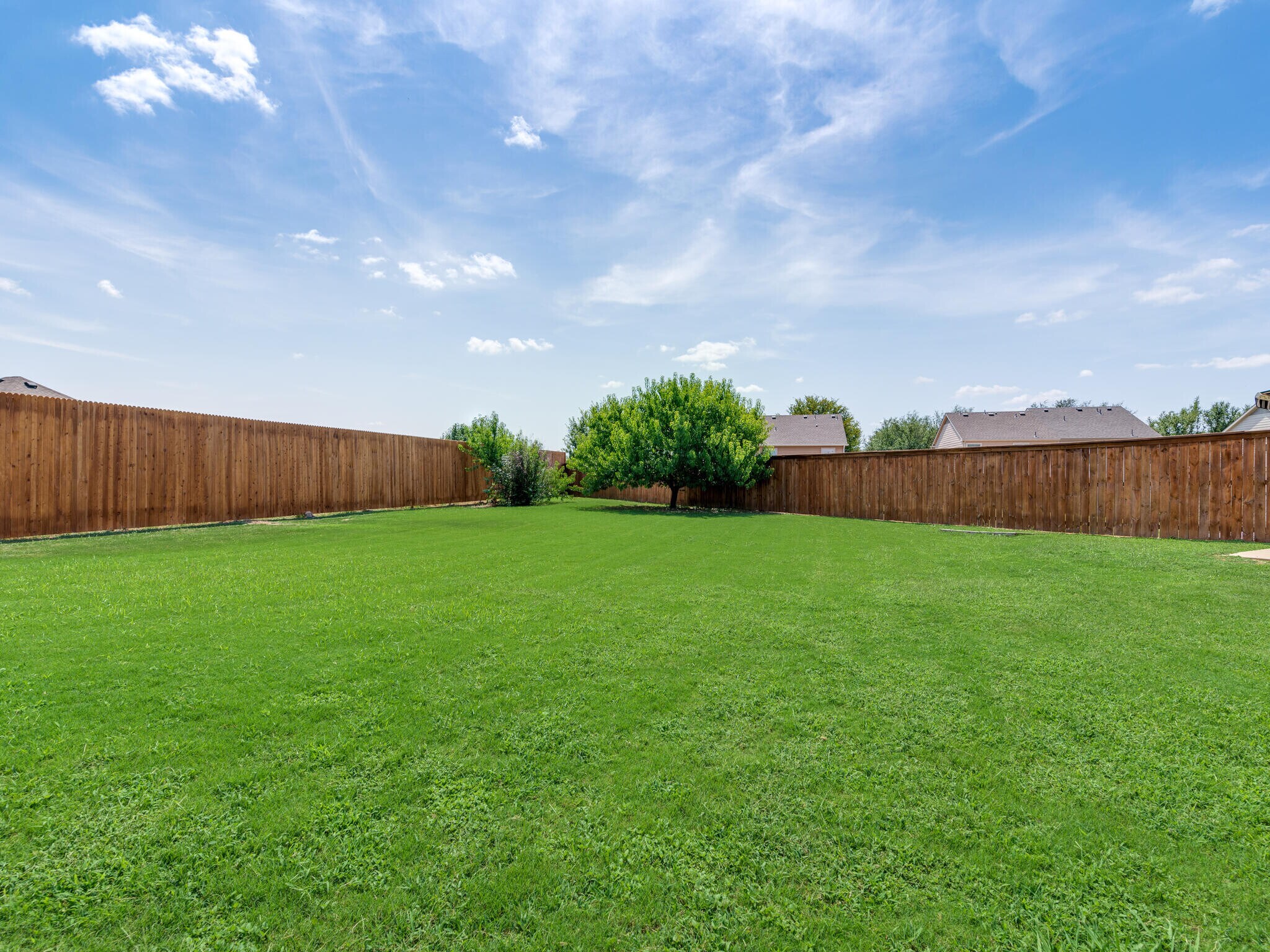 New Cedar Fence Surround - 10528 Astor Dr
