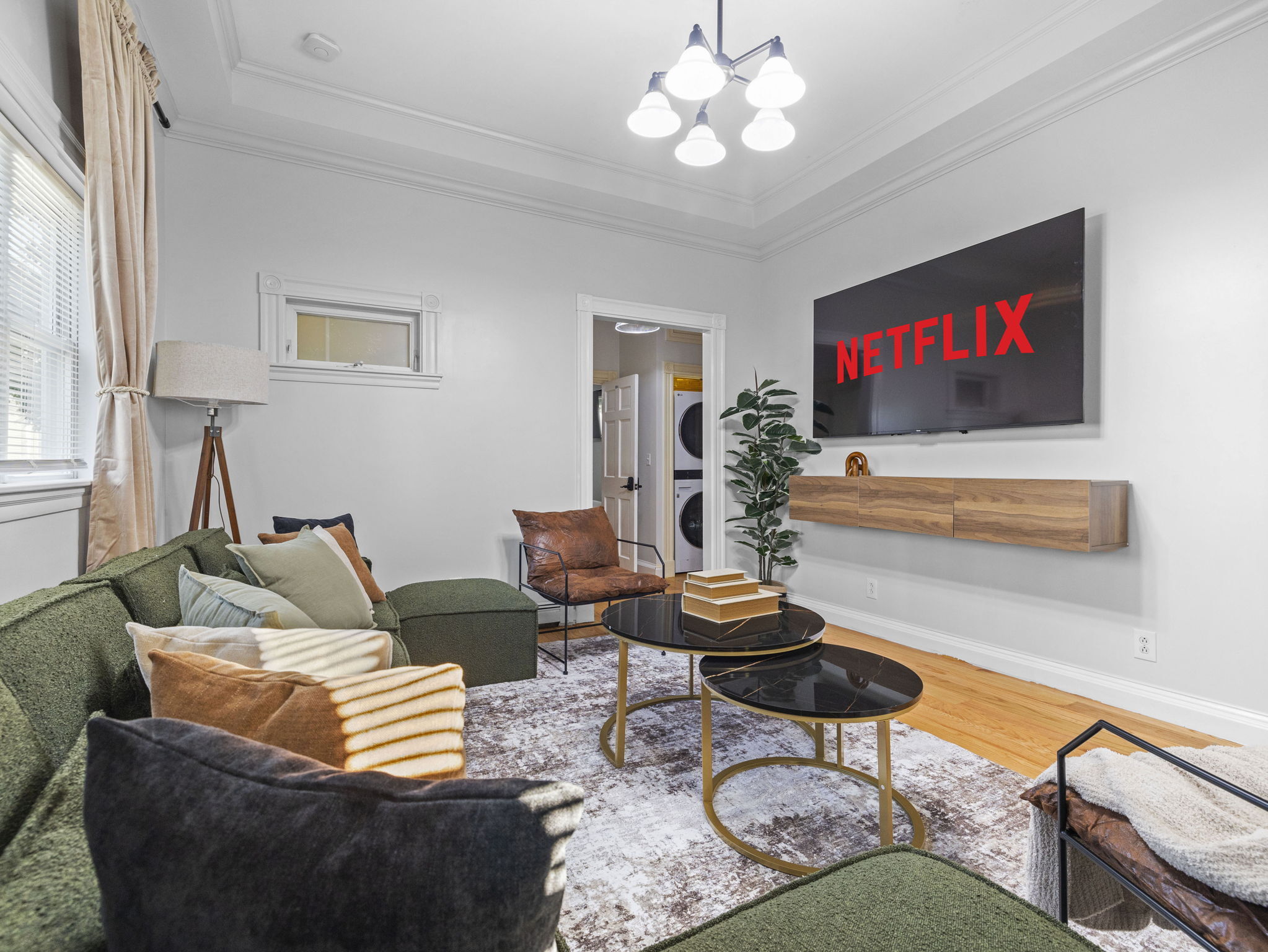 Building Photo - 110 Glen St