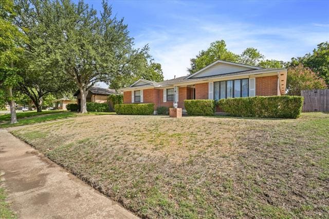 Primary Photo - 2359 St Francis Ave