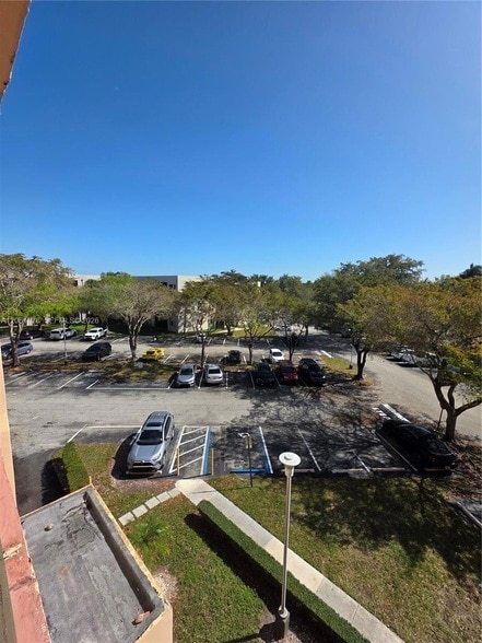 Building Photo - 8600 SW 133rd Avenue Rd