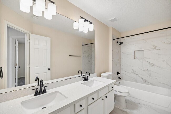 Building Photo - 9811 Sandtown Cir