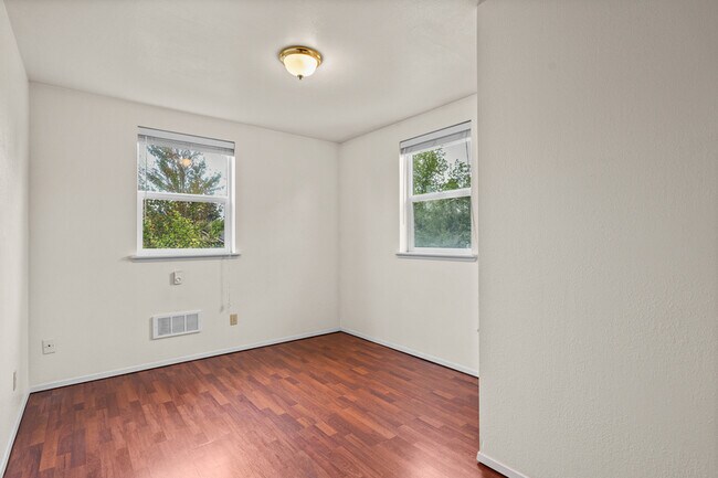 Building Photo - 4724 S Findlay St