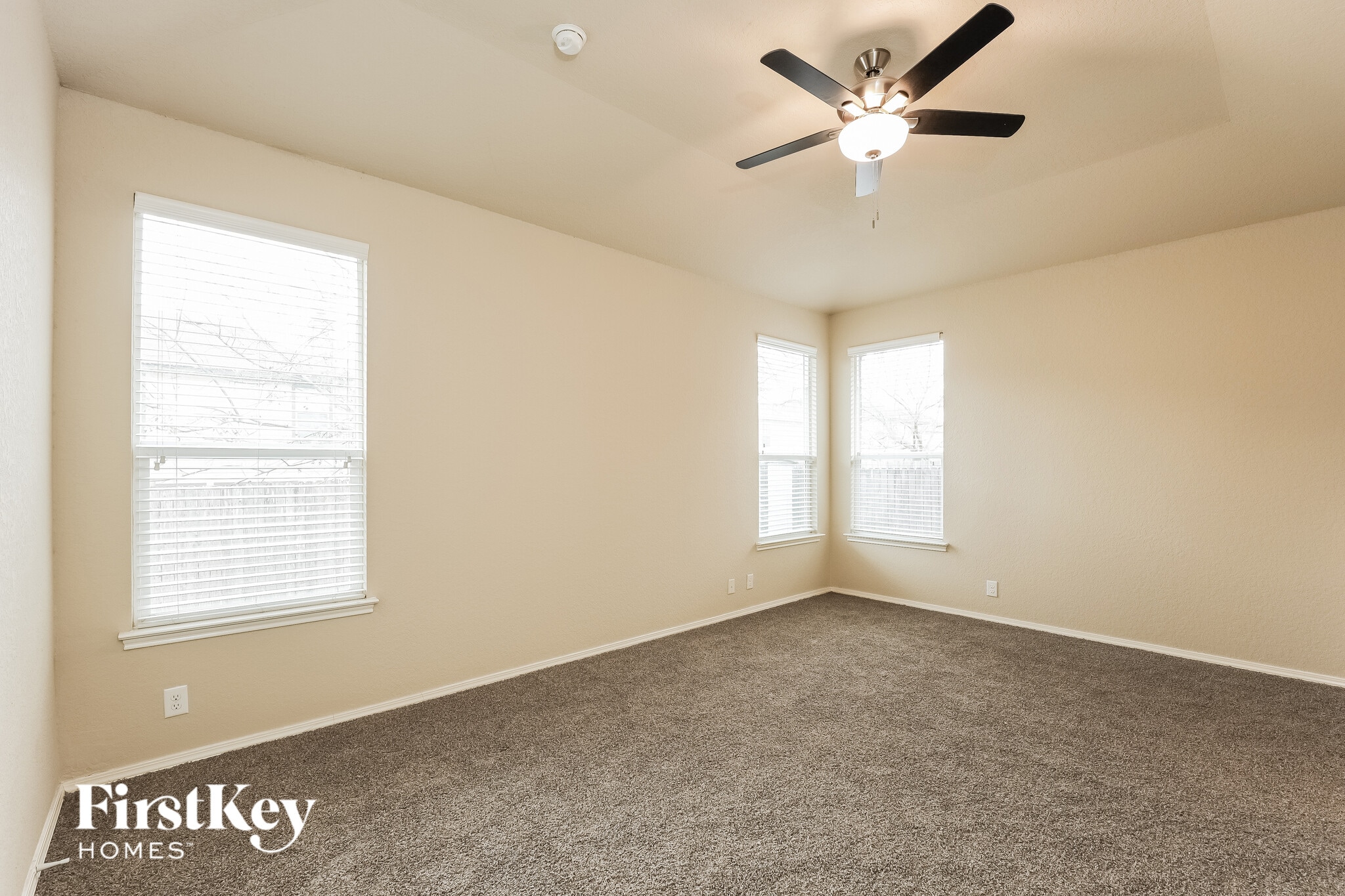 Building Photo - 10834 Mustang Oak Dr