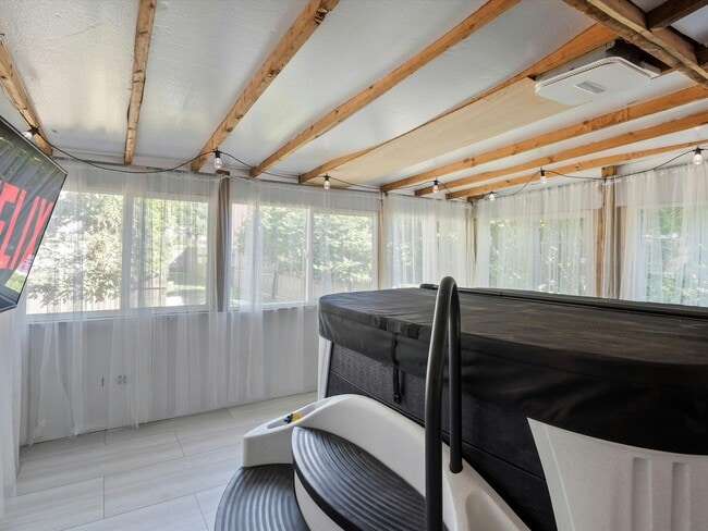 Building Photo - 505 Harrison St