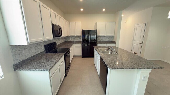 Building Photo - 32946 Kaloko Rd