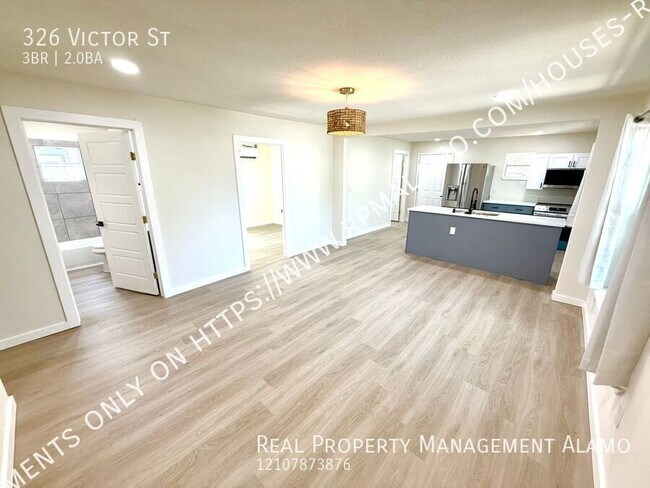 Building Photo - 326 Victor St