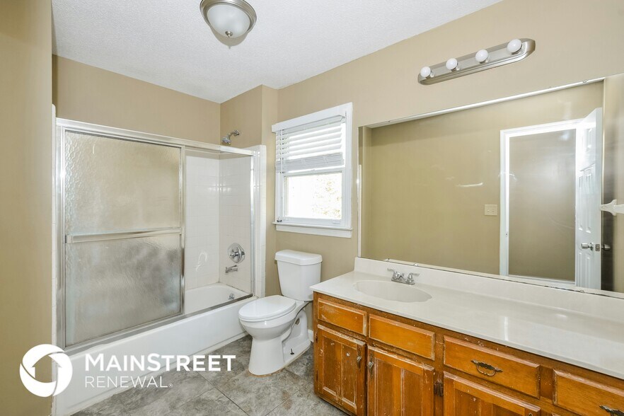 Building Photo - 4090 Barnstable Cove