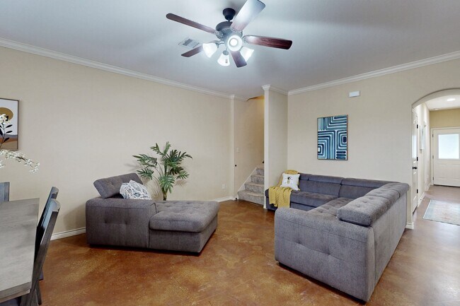 Building Photo - 303 Capps Dr