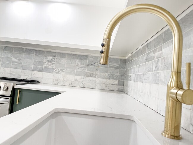 Building Photo - 3430 Galt Ocean Dr