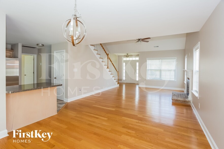 Building Photo - 3277 Westridge Ln SW