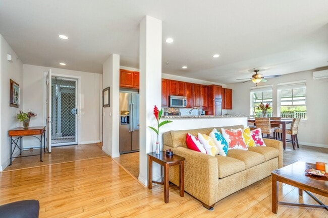 Building Photo - Beautiful Fully Furnished, 2 Bed, 2.5 Bath Kai Ani Village Townhome with Saltwater Pool