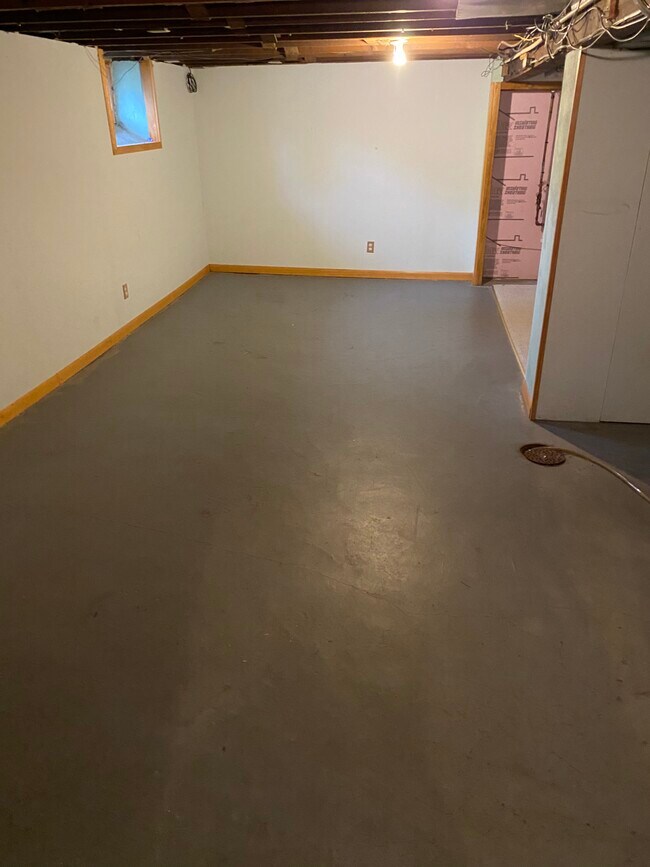 Basement - 1321 Baker St