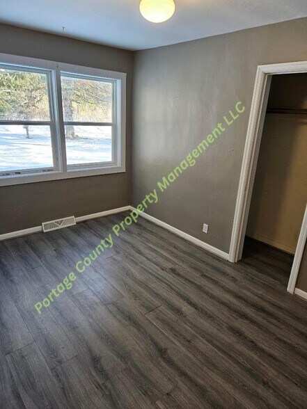 Building Photo - 4611 E Maria Dr