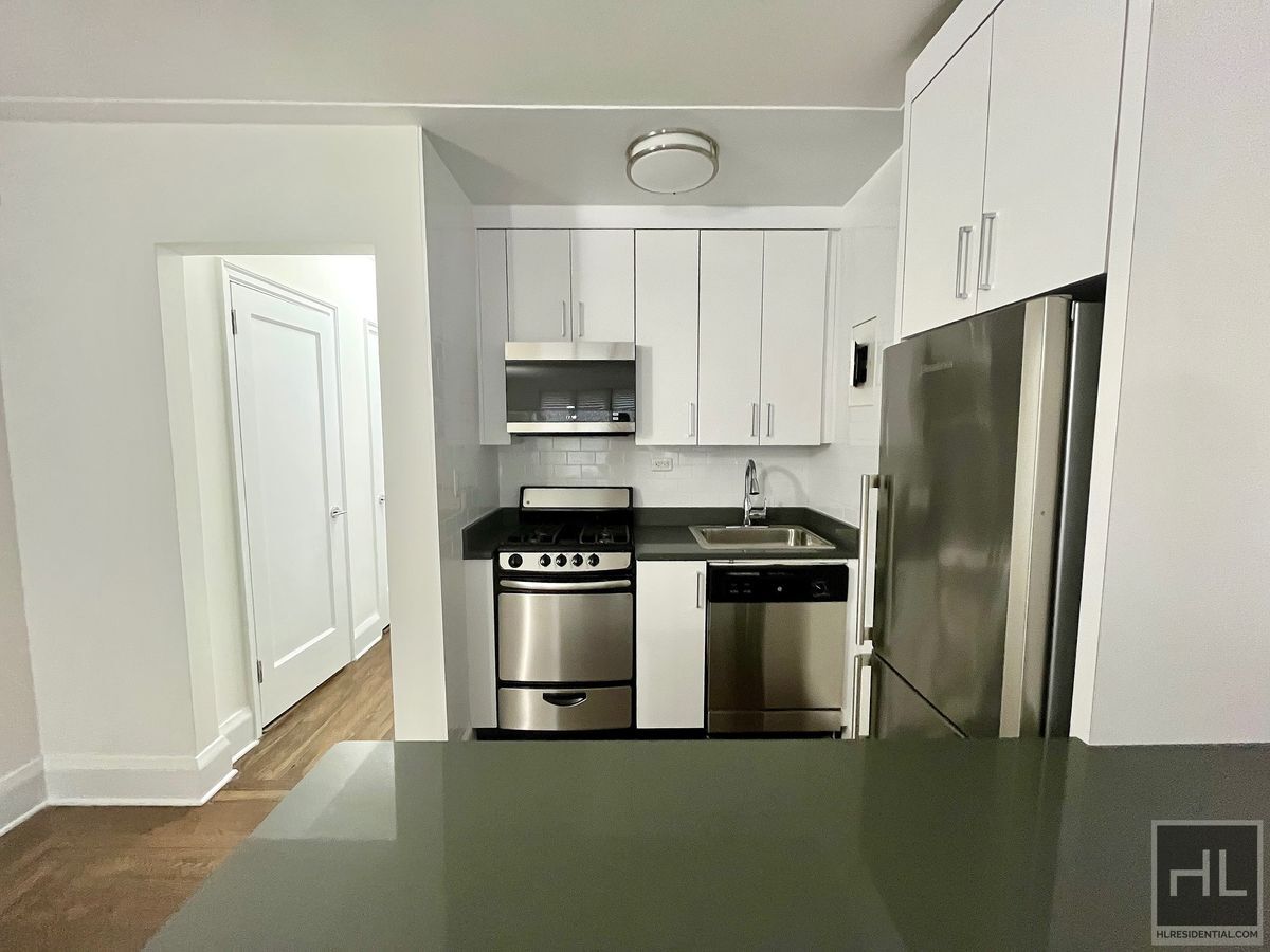 Building Photo - EAST 38 STREET