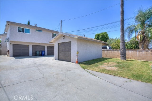 Building Photo - 3045 Charlotte Ave