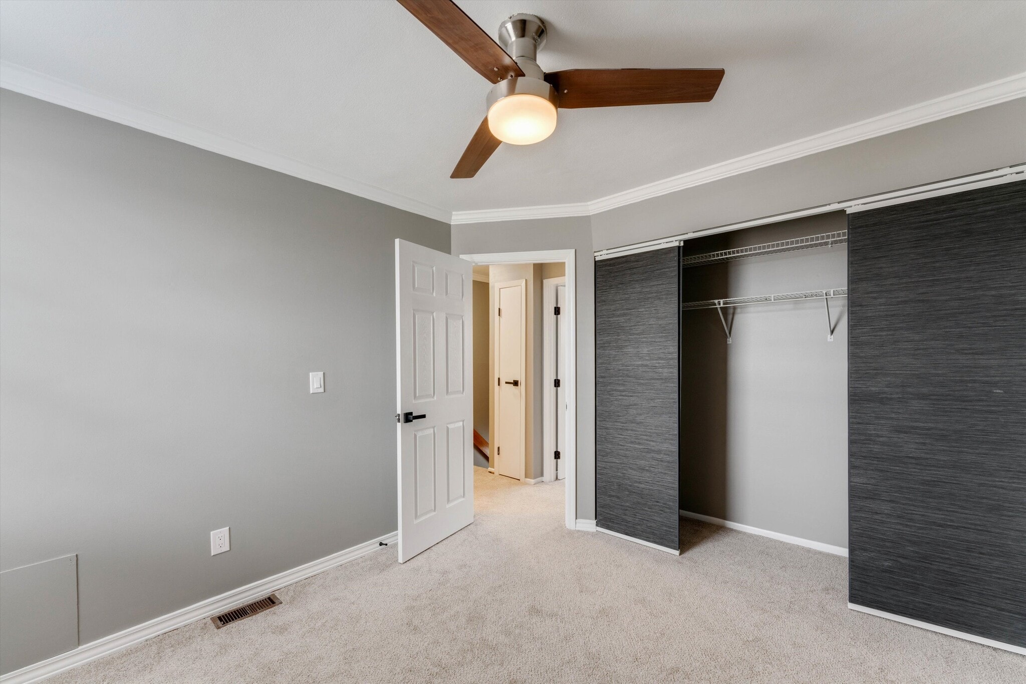 Building Photo - 4841 Stoneybrook Blvd