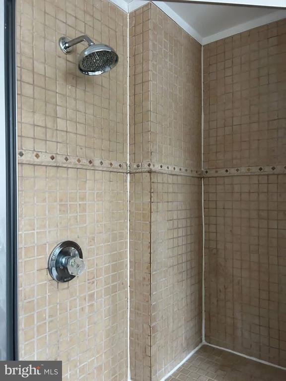 Building Photo - 414 Durfor St