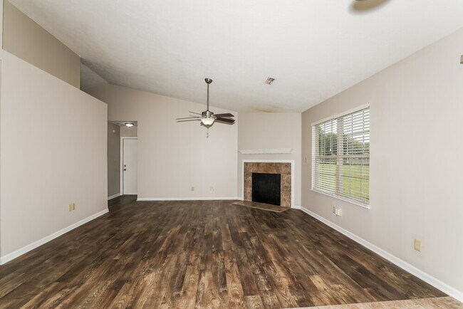 Building Photo - 5519 Story Ct