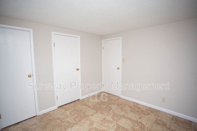 Building Photo - 26 Teaberry Ct