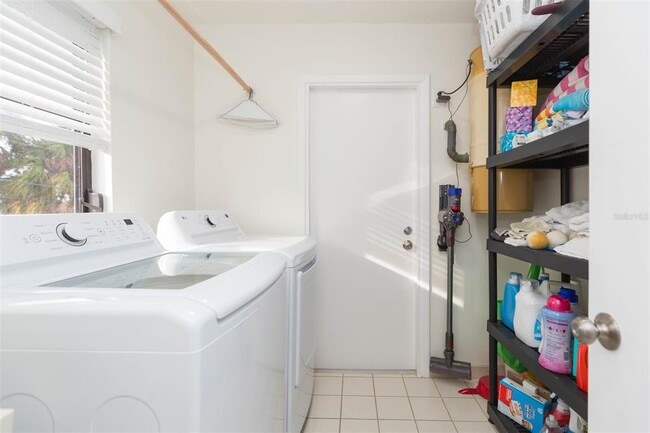 Building Photo - 3604 E Maritana Dr