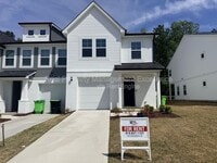 Building Photo - 540 Barrington Row Ave